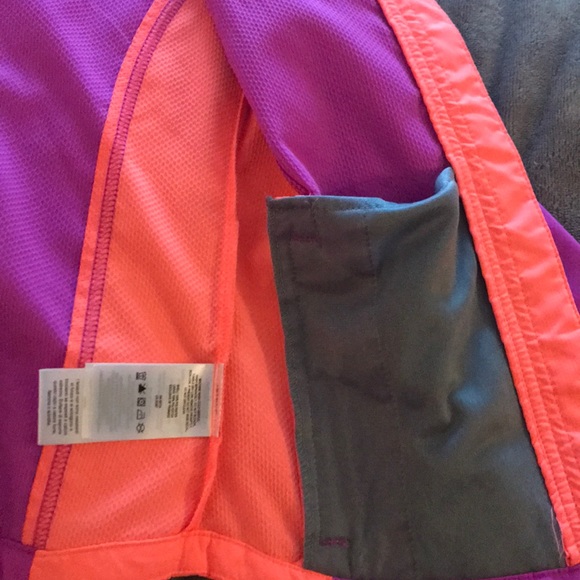 Girls Columbia Light Jacket - Picture 4 of 5